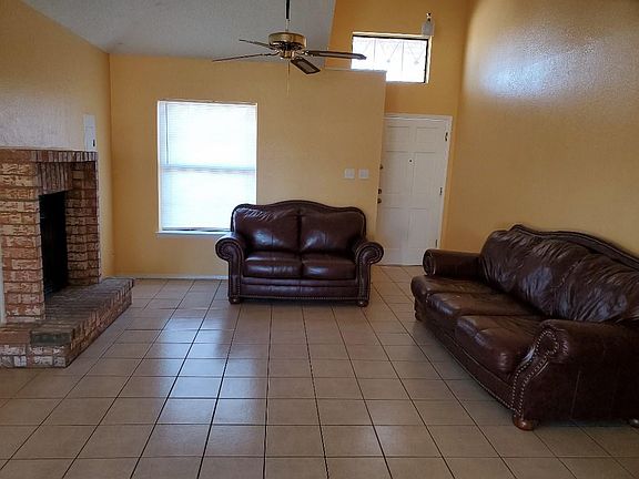 4th image of 1657 Leroy Bonse Dr