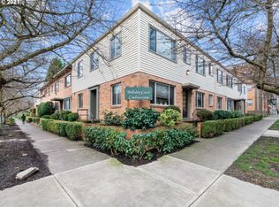 2021 NE Clackamas St APT 6, Portland, OR 97232