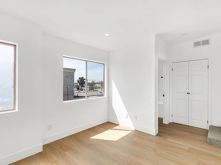 12420 Woodgreen St — Photo 7