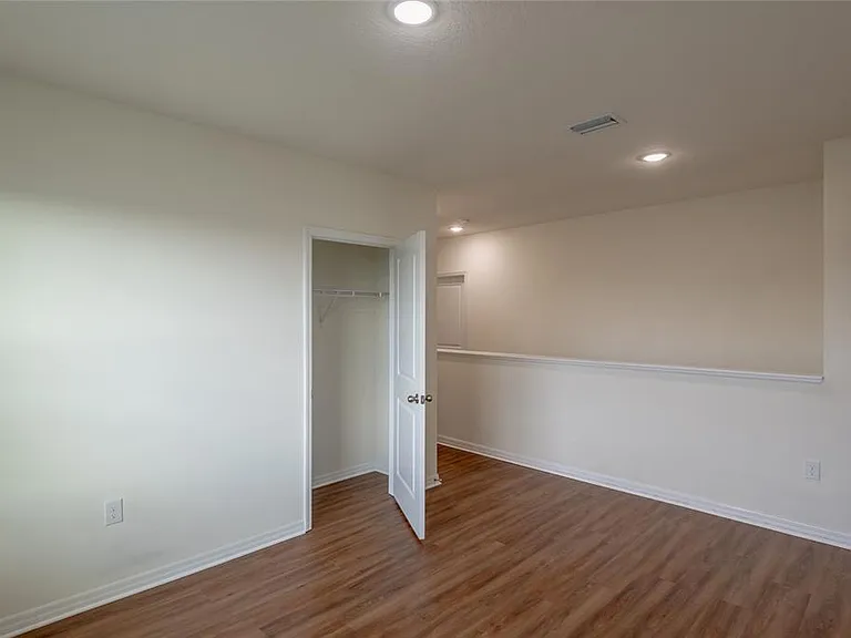 15596 Black Pepper Ln — Photo 32