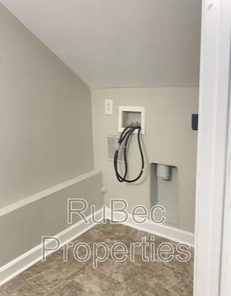 3109 Grierton Ct #6 — Photo 4