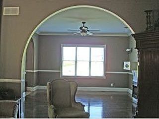 4th image of 1045 E Nicholas Ln