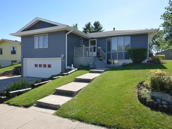 932 Cedar St, Story City, IA 50248