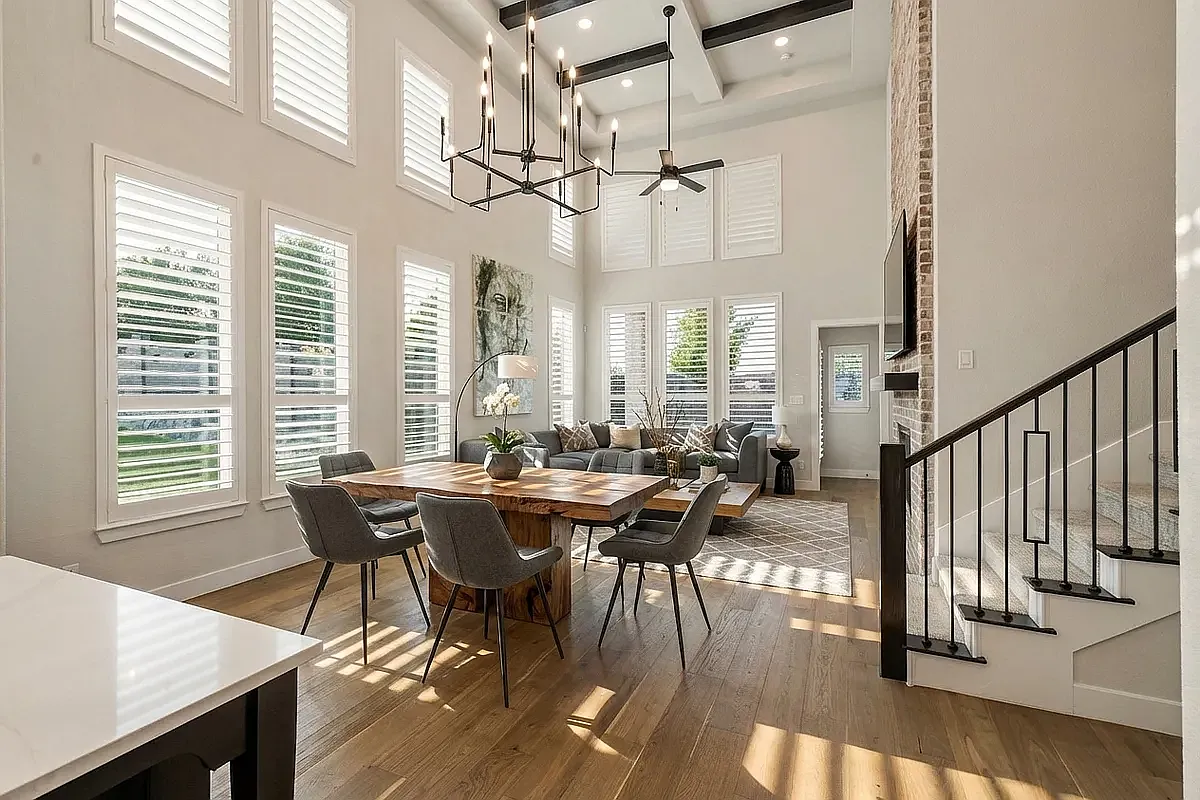 4 bed, 4.5 bath, 3365 sqft, $5,500 — Photo 2