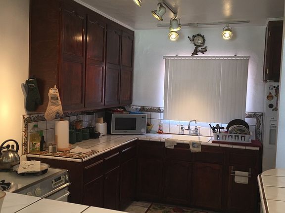 3rd image of 1118 E 125th St