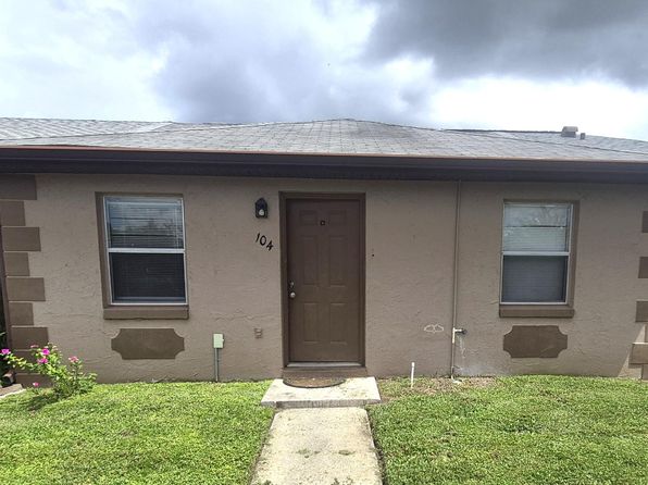 104 Las Brisas Way