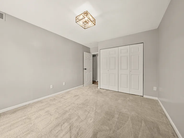 2045 Royal Fern Ct #11C — Photo 25