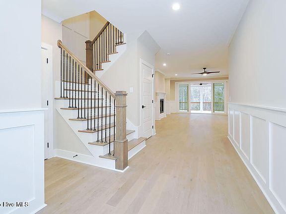 4th image of 314 Juniper Creek Boulevard