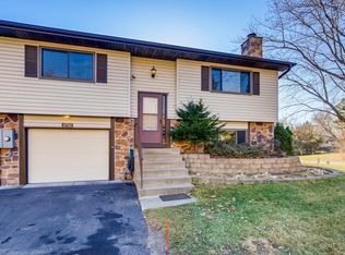 4786 Anderson Ln, Shoreview, MN 55126