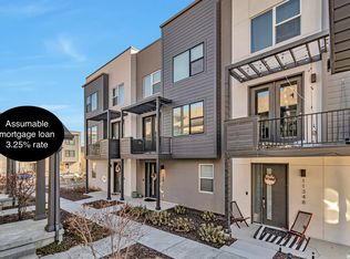 11346 S Willow Walk Dr, South Jordan, UT 84009