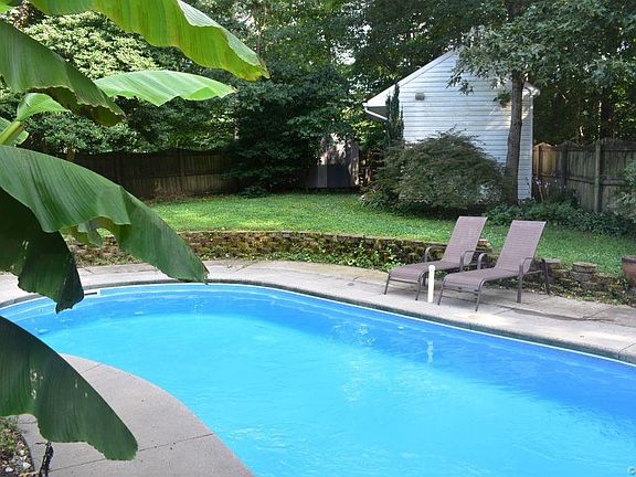 5th image of 2608 Trickling Brook Ct