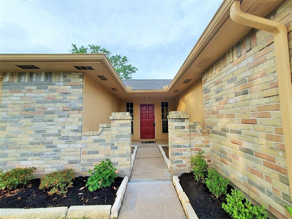 1st image of 6923 Harpers Dr