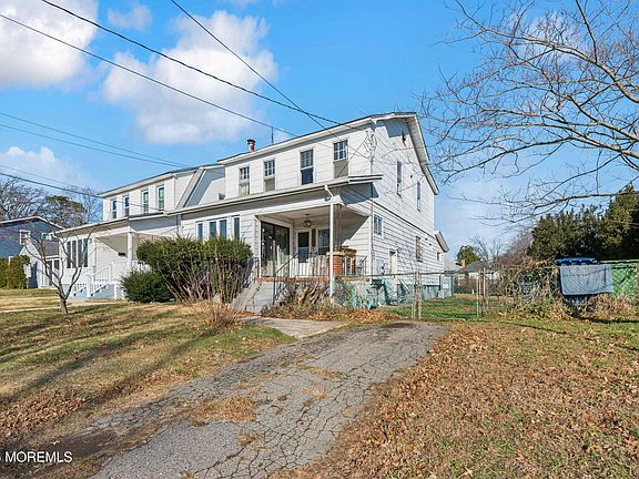 2nd image of 1417 7th Avenue