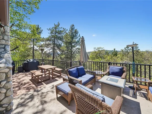 28662 Zion Dr, Lake Arrowhead, CA 92352