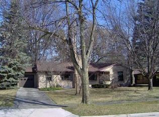 30 Lexington Ct, Midland, MI 48642