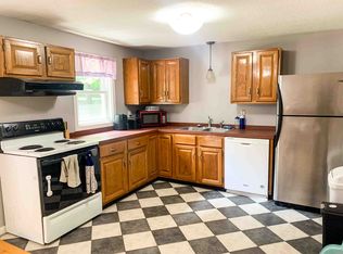 48 Stillwater Rd #B, South Deerfield, MA 01373