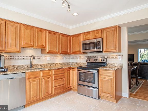 5th image of 5205 Harbor Court Dr