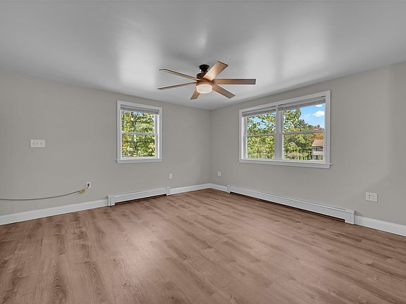 4th image of 174 N Common Rd #174