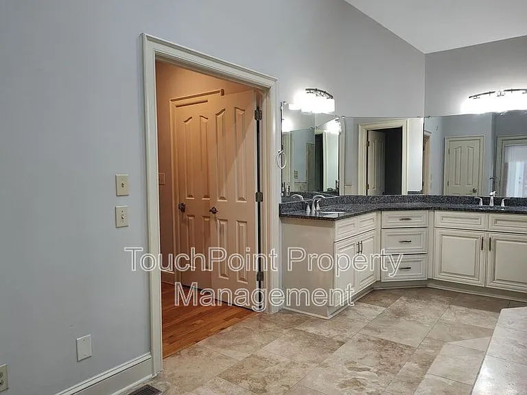 4200 Old Course Dr — Photo 19
