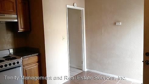2nd image of 530 16th St #530