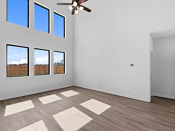 15823 Tall Barberry Drive Interior Image 4