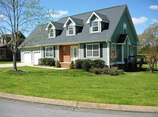 30 Valley Breeze Dr, Ringgold, GA 30736
