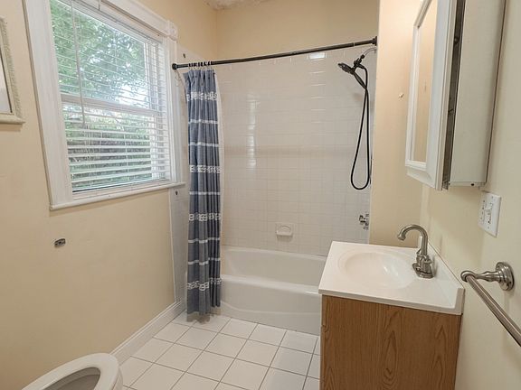 4th image of 30 Mansfield St #1E
