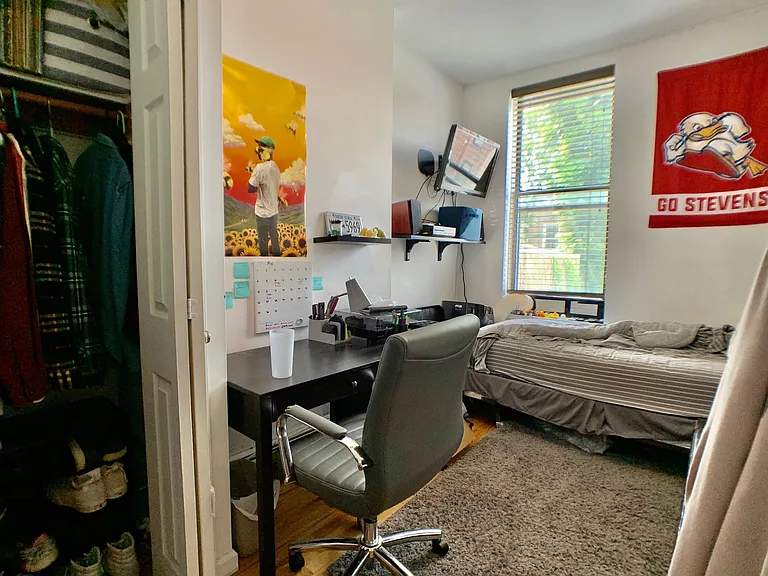 912 Washington St #2 — Photo 6