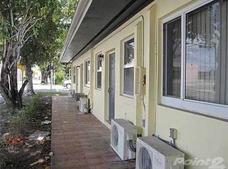 1st image of 7035 NE 4th Ct APT 1