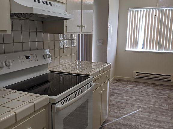 4th image of 187 Acalanes Dr APT 11