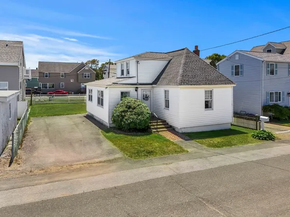 1 Lewis Ave, Salisbury, MA 01952