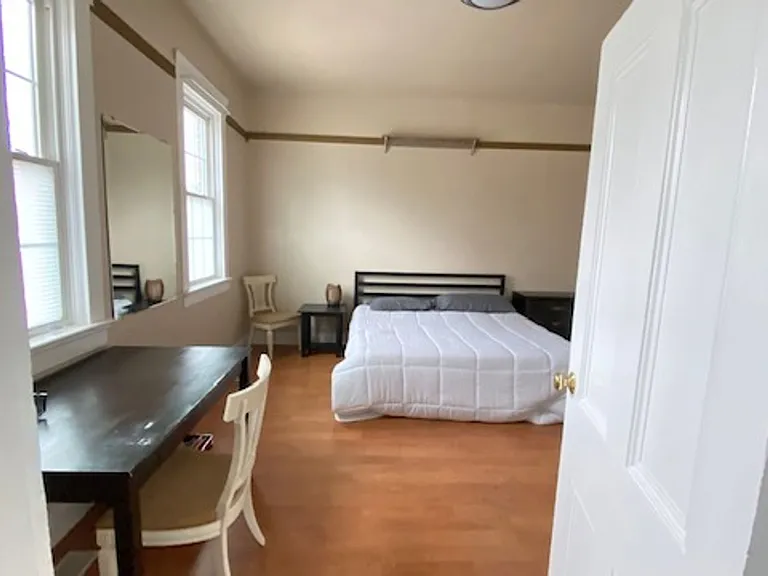 414 Stafford St — Photo 8