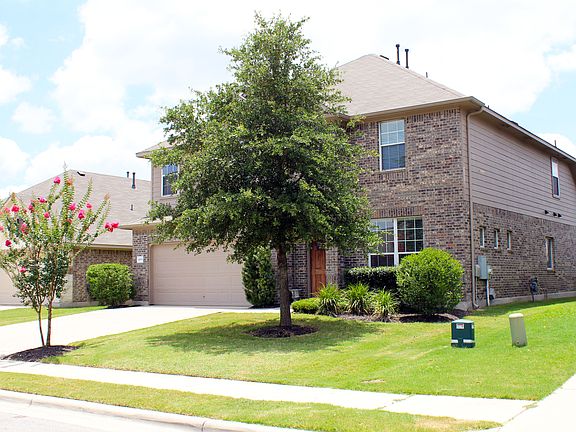 2nd image of 4509 Dennis Ln