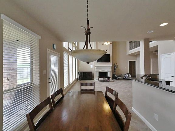 5th image of 6223 Falling Briar Ln