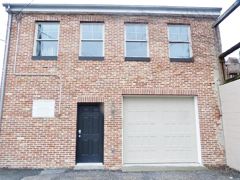 1516 Lancaster St #3C — Photo 15