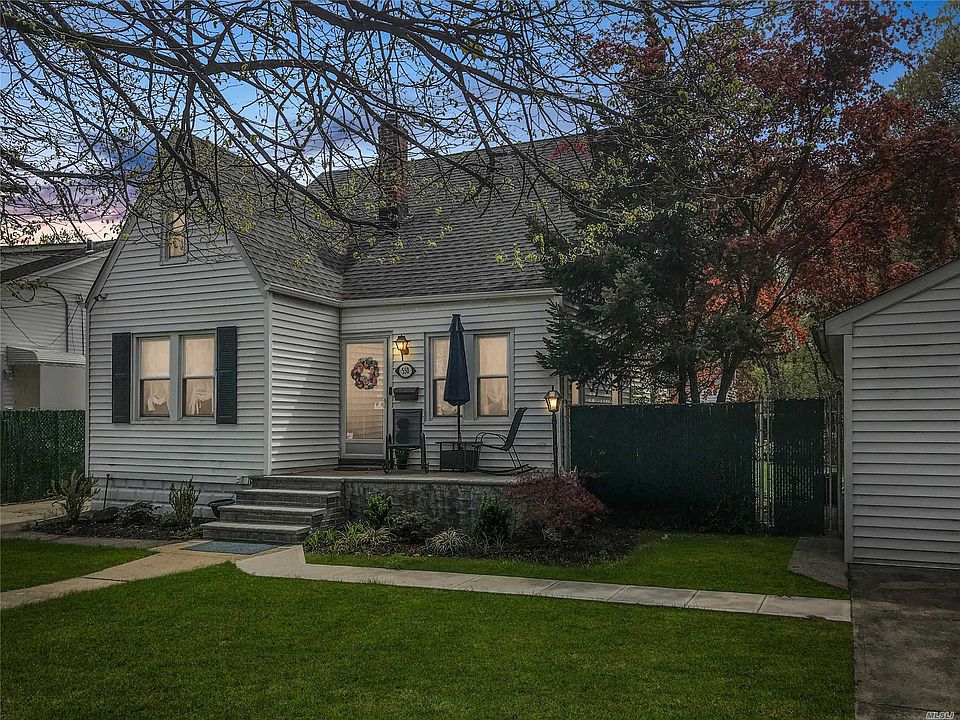 550 Linden St, West Hempstead, NY 11552 Zillow