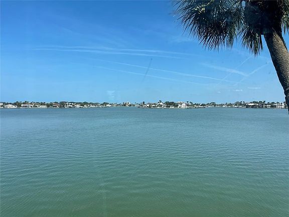 2nd image of 7910 SUN ISLAND DRIVE S #203