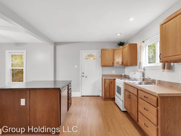 3 Dickson Rd, Sewickley, PA 15143