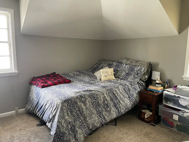 315 S Willow St — Photo 14