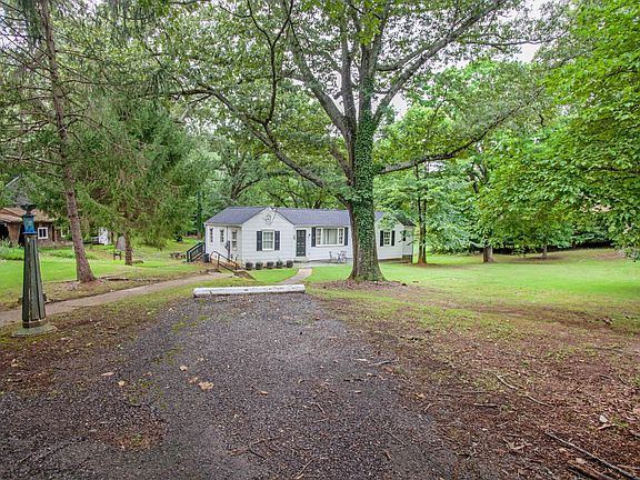 2nd image of 145 Winesap Rd