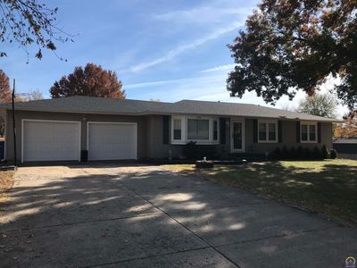 5226 NE Ashby Ln, Topeka, KS, 66617