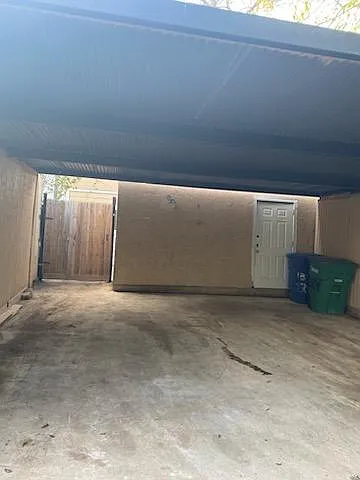 3 bed, 2.5 bath, 1376 sqft, $1,050 — Photo 4