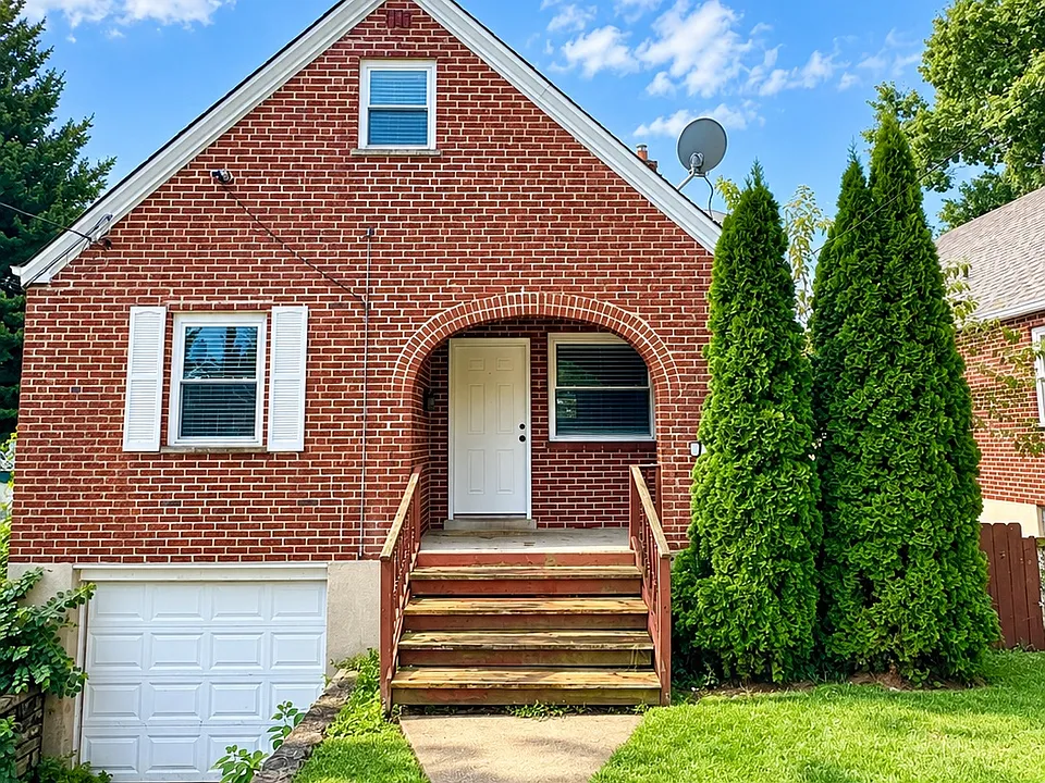 1379 Adams Rd