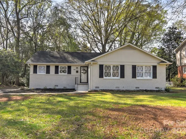 7015 Mapleridge Dr, Charlotte, NC 28210