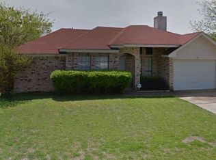 500 Benedict Ln, Arlington, TX 76002