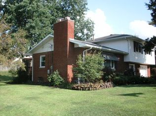 224 W St S, Kewanee, IL 61443