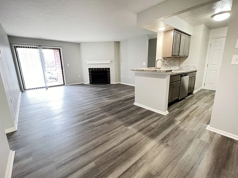 Deercross Apartments — Photo 96