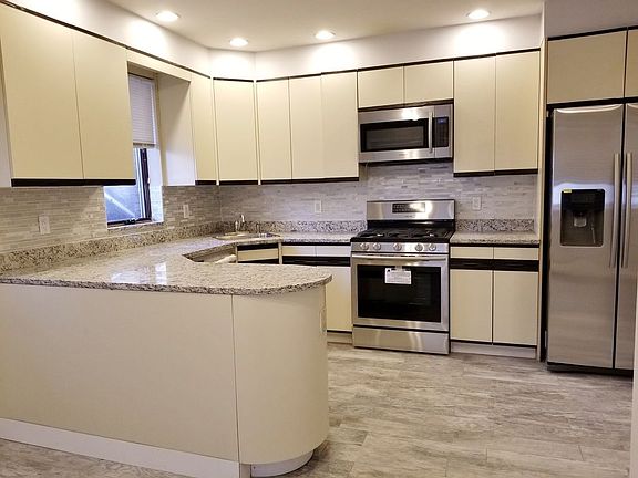 3rd image of 26-40 29th St #Bb1