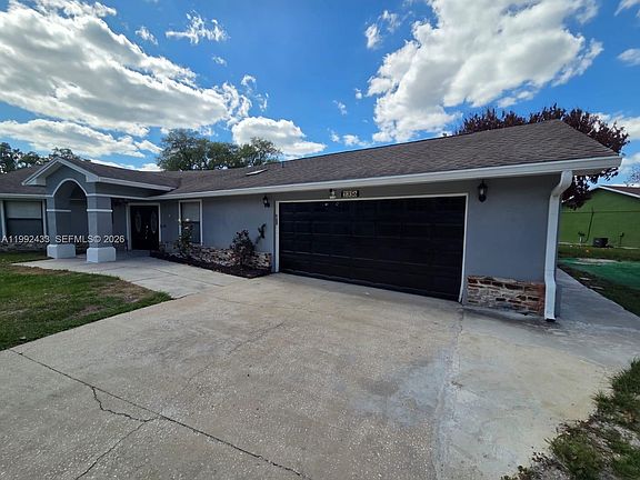 5th image of 2356 Royale Oaks Blvd
