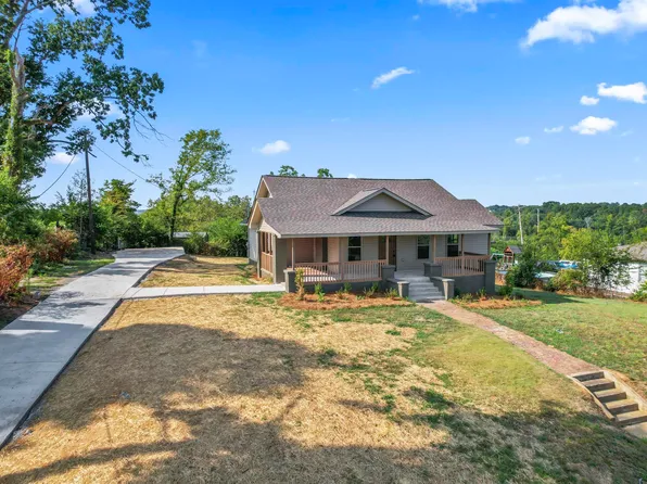 806 Lykes Blvd, Fultondale, AL 35068